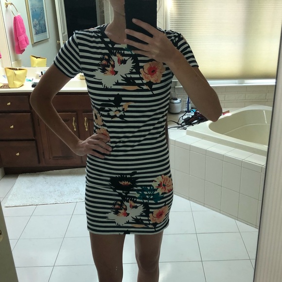 French connection blue & white striped dress - Picture 3 of 4